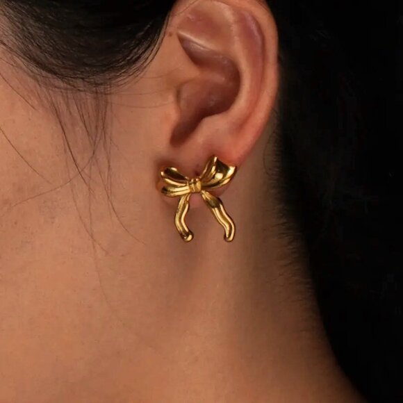 Bow Knot Stud Earrings Gold Tone Stainless Steel 18k gold plated One Size - Picture 1 of 8